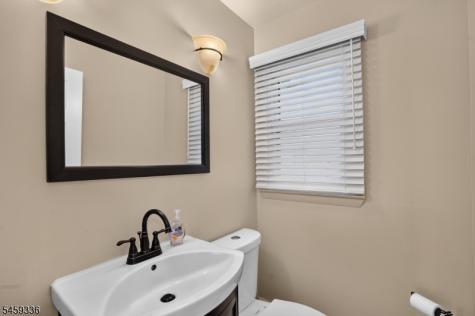 22 Woodside Road Springfield NJ 07081