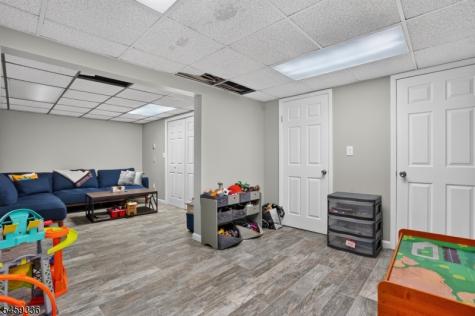 22 Woodside Road Springfield NJ 07081