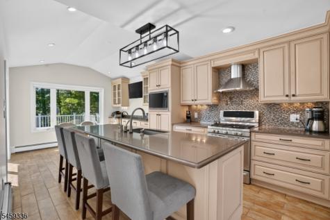22 Woodside Road Springfield NJ 07081