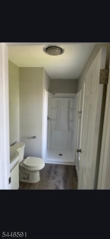 90 Chestnut Street East Orange NJ 07018