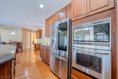 4 Heitz Lane Hillsborough NJ 08844