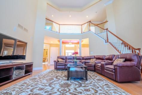 4 Heitz Lane Hillsborough NJ 08844