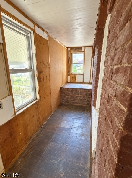 67 2ND Avenue Raritan NJ 08869