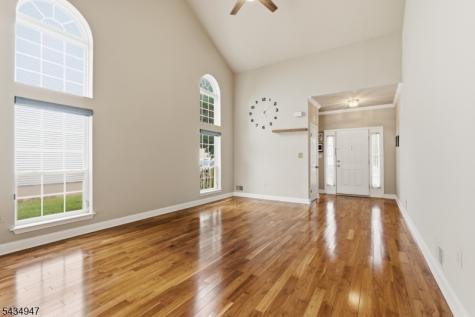 96 Magellan Way Franklin NJ 08823