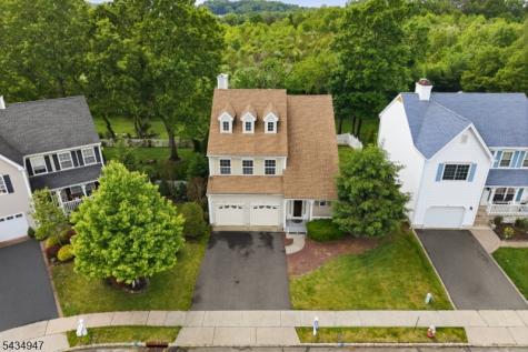 96 Magellan Way Franklin NJ 08823