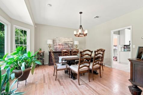 19 Woodfield Road Green NJ 07821