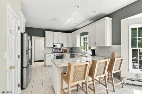 19 Woodfield Road Green NJ 07821
