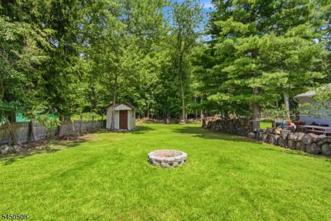 28 Kenz Terrace West Orange NJ 07052