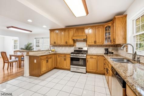 28 Kenz Terrace West Orange NJ 07052