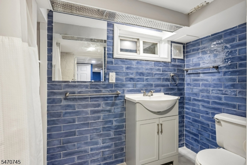 516 Twin Oaks Road Union NJ 07083