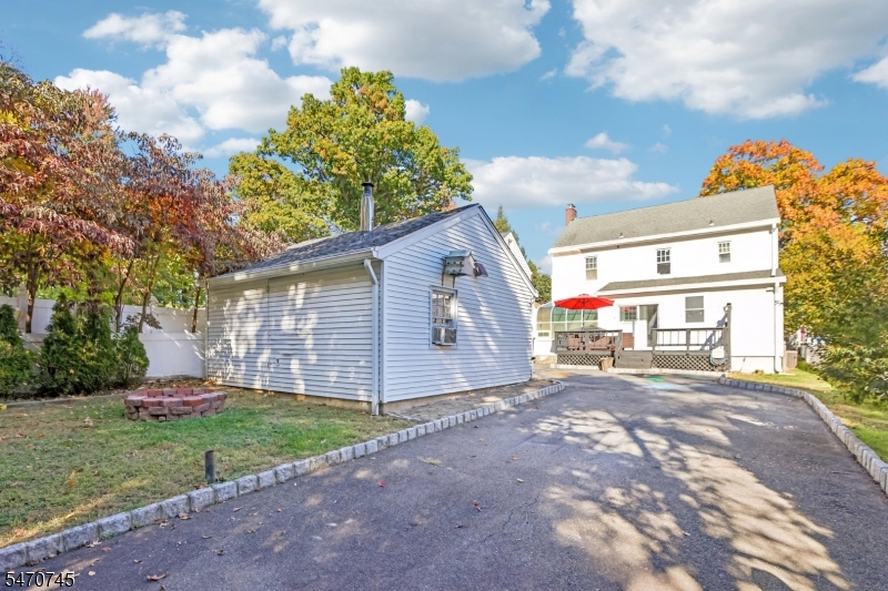 516 Twin Oaks Road Union NJ 07083