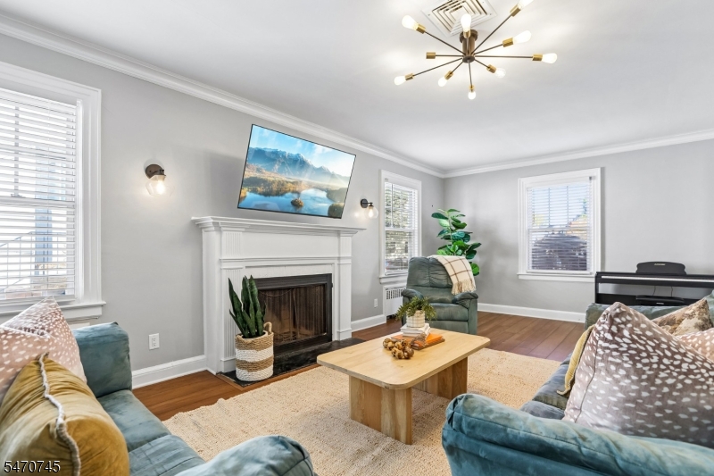 516 Twin Oaks Road Union NJ 07083