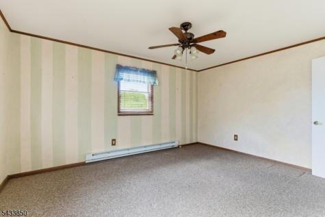 150 Rollins Trail Hopatcong NJ 07843