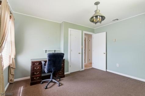150 Rollins Trail Hopatcong NJ 07843