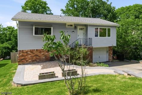 150 Rollins Trail Hopatcong NJ 07843