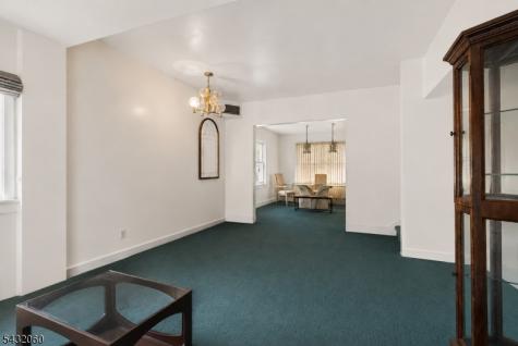 489 North Clinton Street East Orange NJ 07017