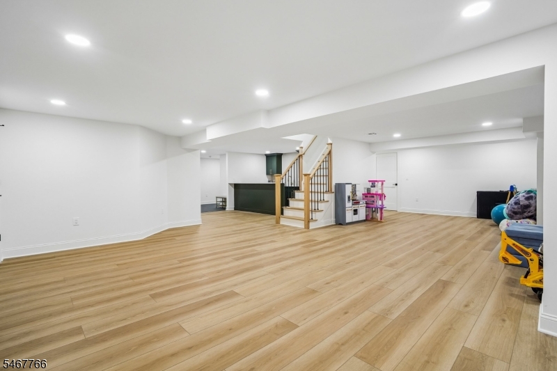 64 N Hillside Avenue Livingston NJ 07039