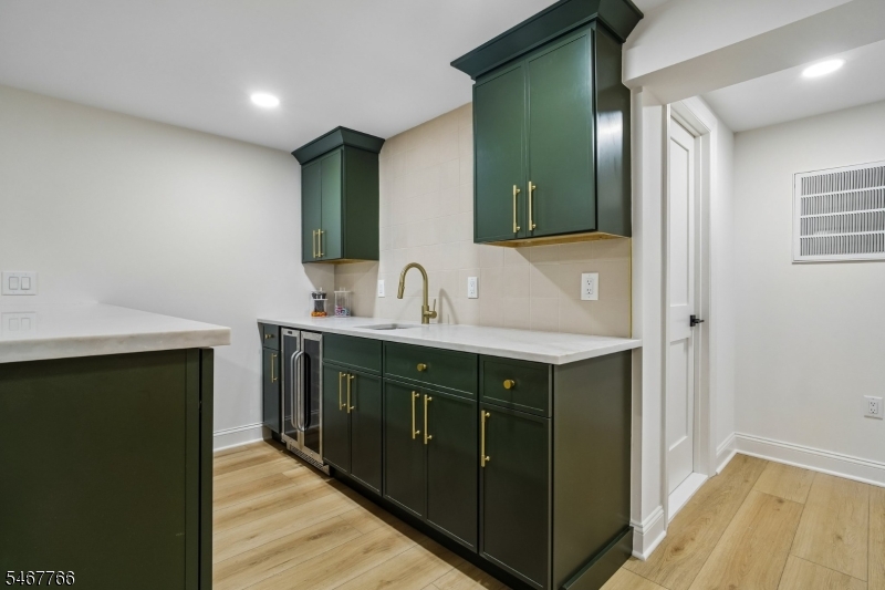 64 N Hillside Avenue Livingston NJ 07039