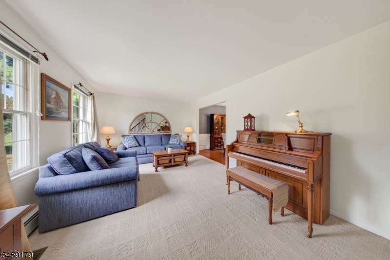 54 Blossom Hill Road Clinton NJ 08833