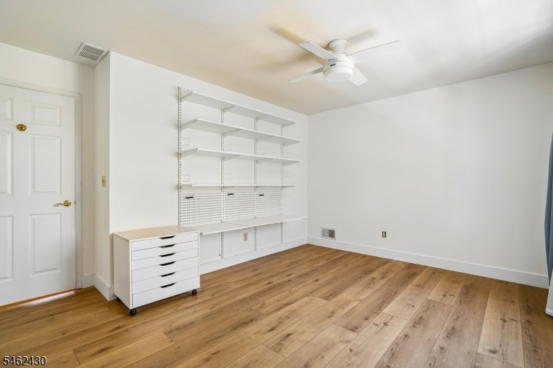 14 Eagle Drive Raritan NJ 08551