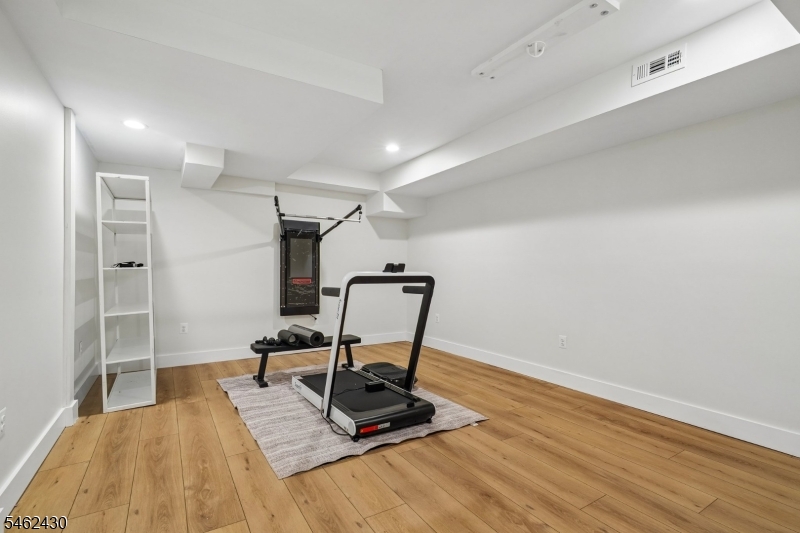 14 Eagle Drive Raritan NJ 08551