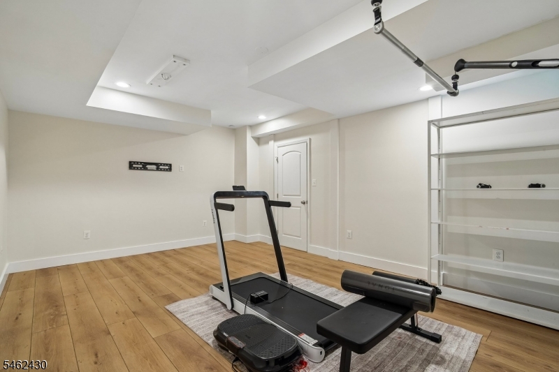 14 Eagle Drive Raritan NJ 08551