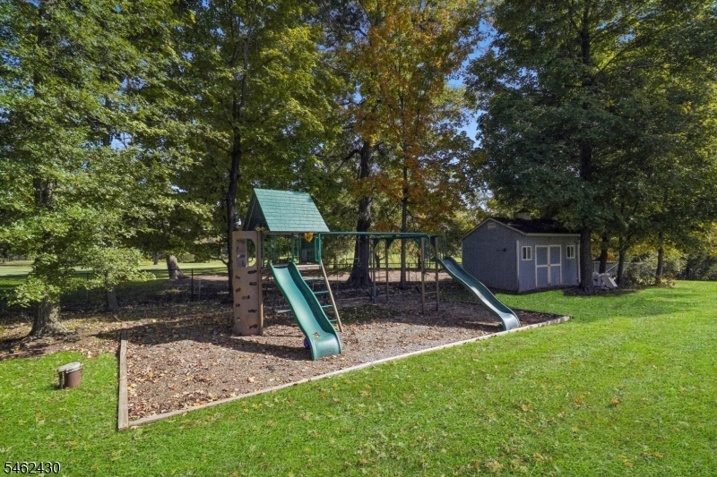 14 Eagle Drive Raritan NJ 08551