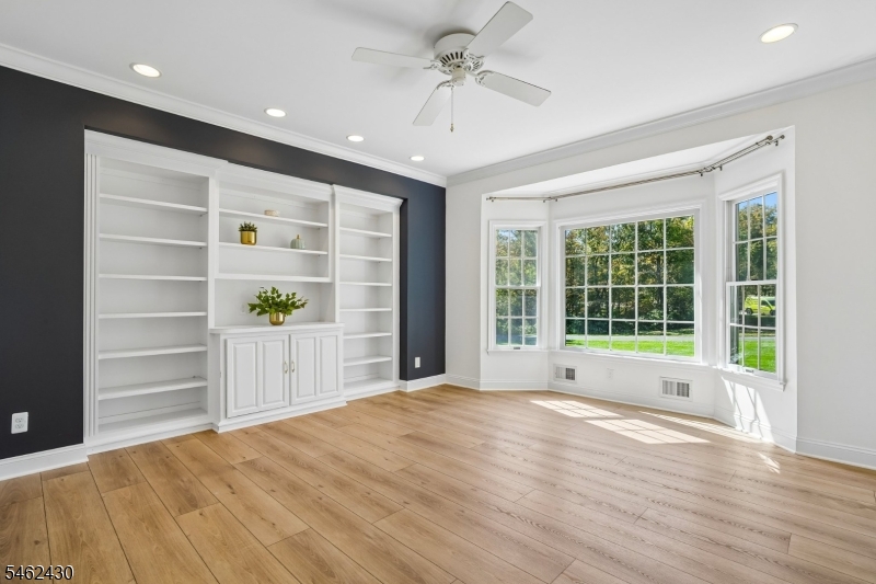 14 Eagle Drive Raritan NJ 08551