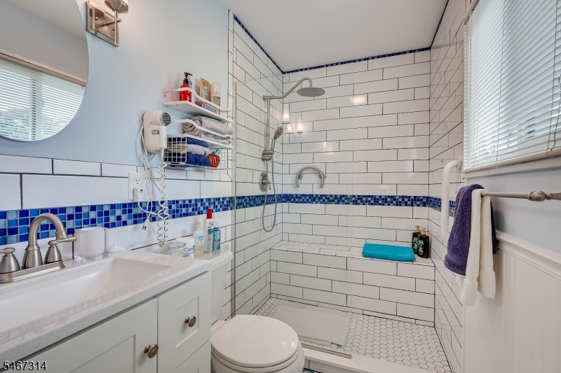 72 Stephenville Parkway Edison NJ 08820