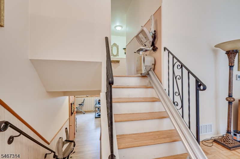 72 Stephenville Parkway Edison NJ 08820