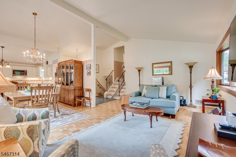 72 Stephenville Parkway Edison NJ 08820