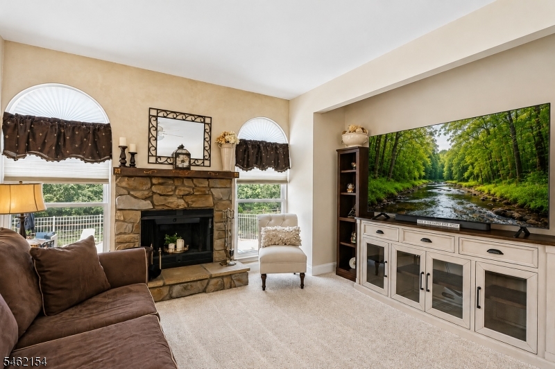 33 Hughey Lane Hillsborough NJ 08844