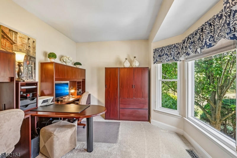 33 Hughey Lane Hillsborough NJ 08844
