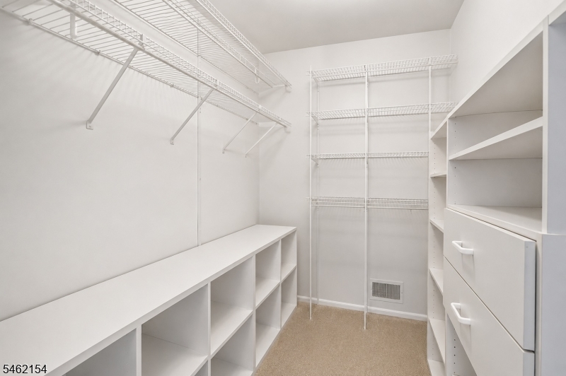 33 Hughey Lane Hillsborough NJ 08844