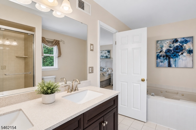 33 Hughey Lane Hillsborough NJ 08844