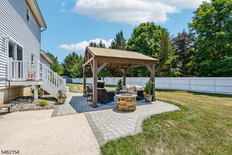 33 Hughey Lane Hillsborough NJ 08844