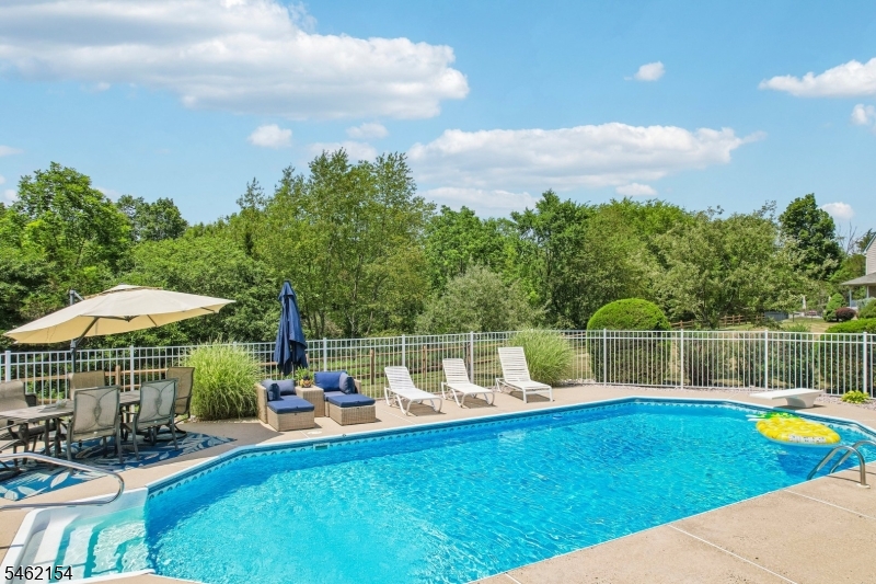 33 Hughey Lane Hillsborough NJ 08844