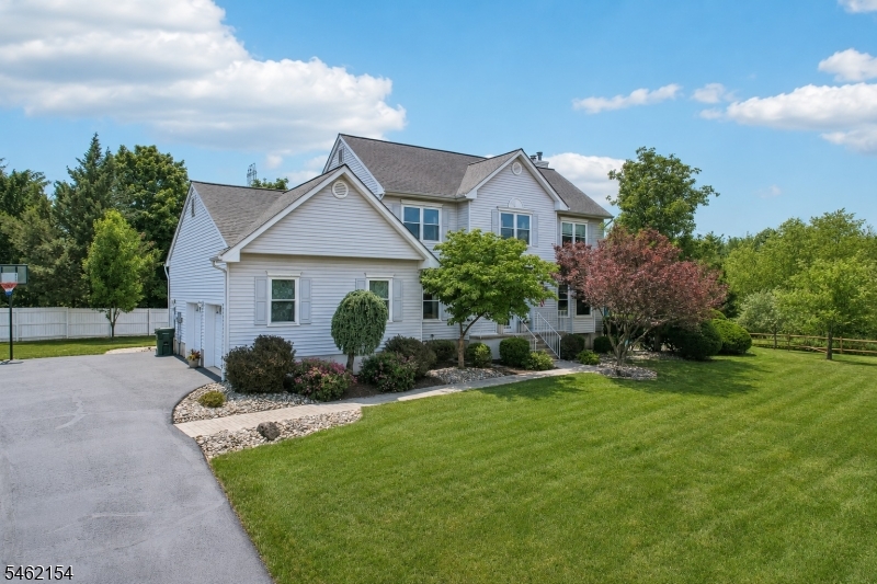 33 Hughey Lane Hillsborough NJ 08844