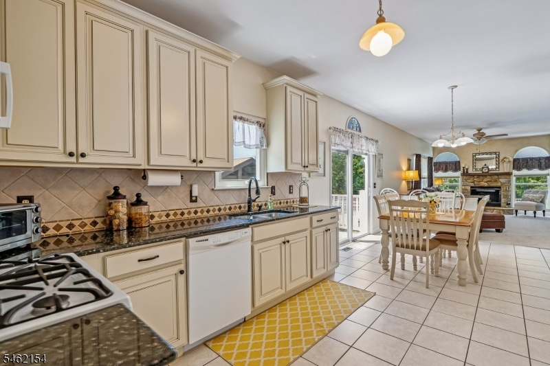 33 Hughey Lane Hillsborough NJ 08844