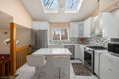 81 Hastings Avenue Nutley NJ 07110