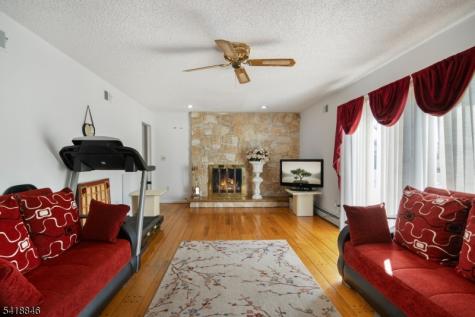 81 Hastings Avenue Nutley NJ 07110