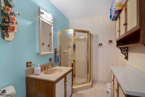 81 Hastings Avenue Nutley NJ 07110