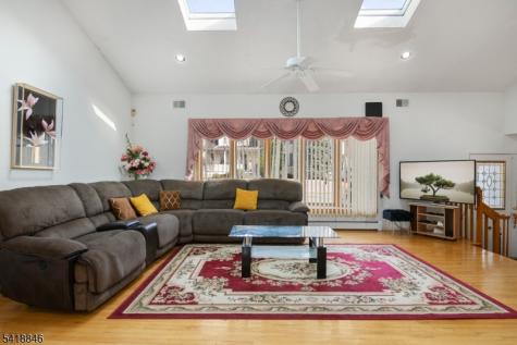 81 Hastings Avenue Nutley NJ 07110