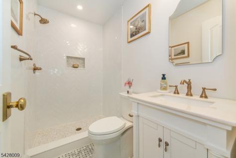 17 Westover Terrace West Caldwell NJ 07006