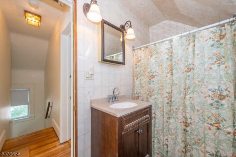 26 Cumberland Avenue Verona NJ 07044