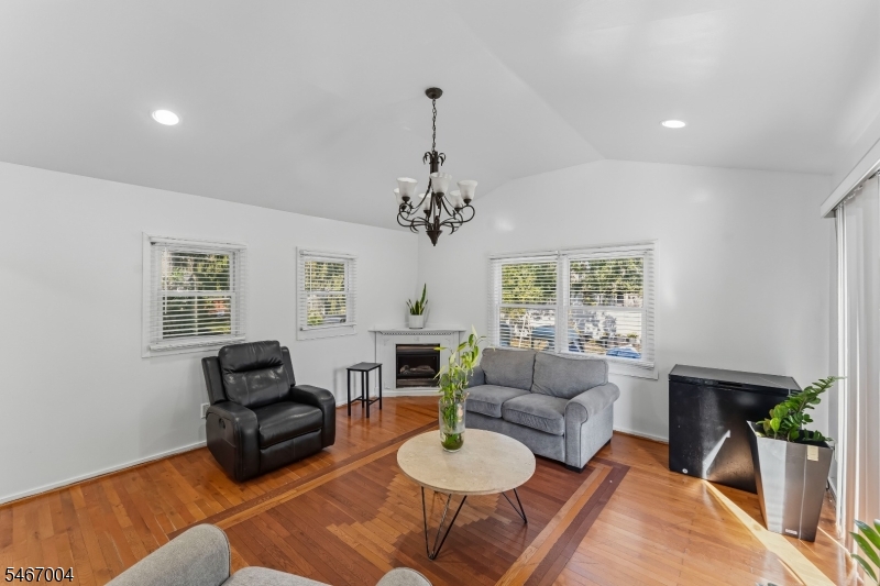 15 Dean Terrace Union NJ 07083