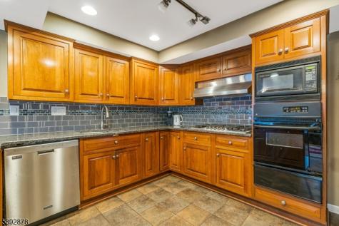 1825 Kennesaw Way Bridgewater NJ 08807