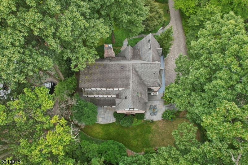 16 Warwick Road Summit NJ 07901