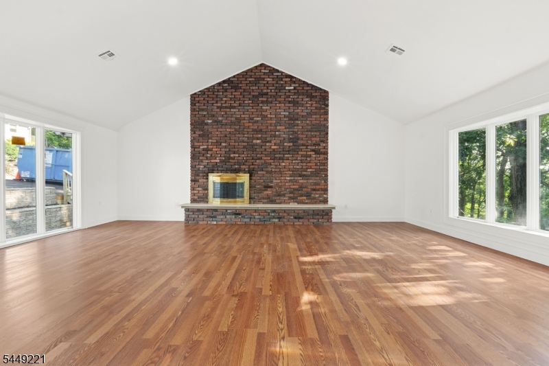 19 Cliffside Trail Denville NJ 07834