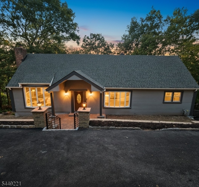 19 Cliffside Trail Denville NJ 07834